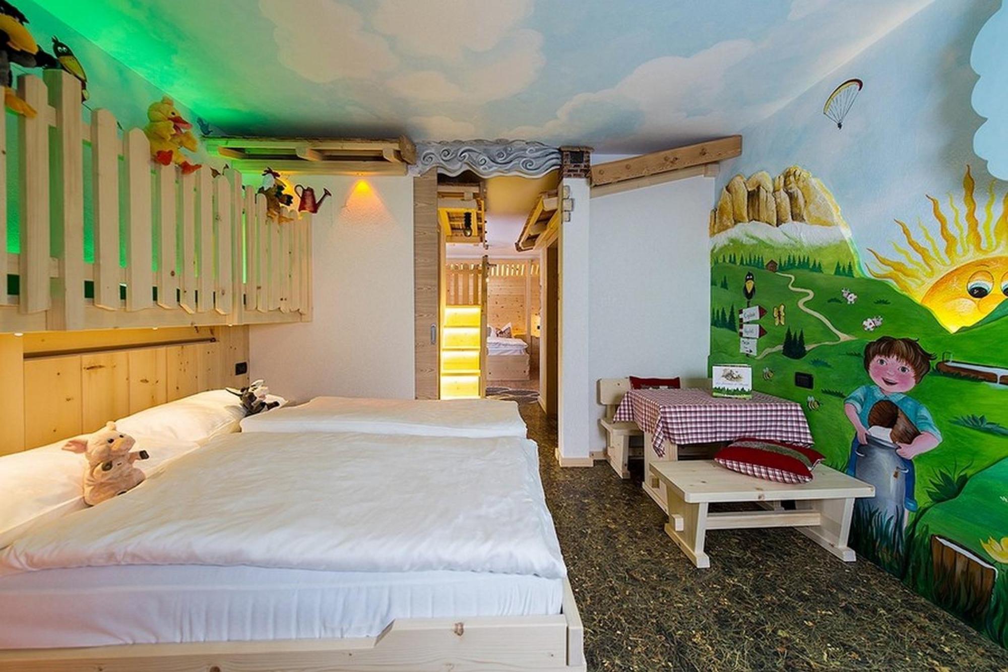 Mytime Hotels La Grotta Vigo di Fassa Zimmer foto