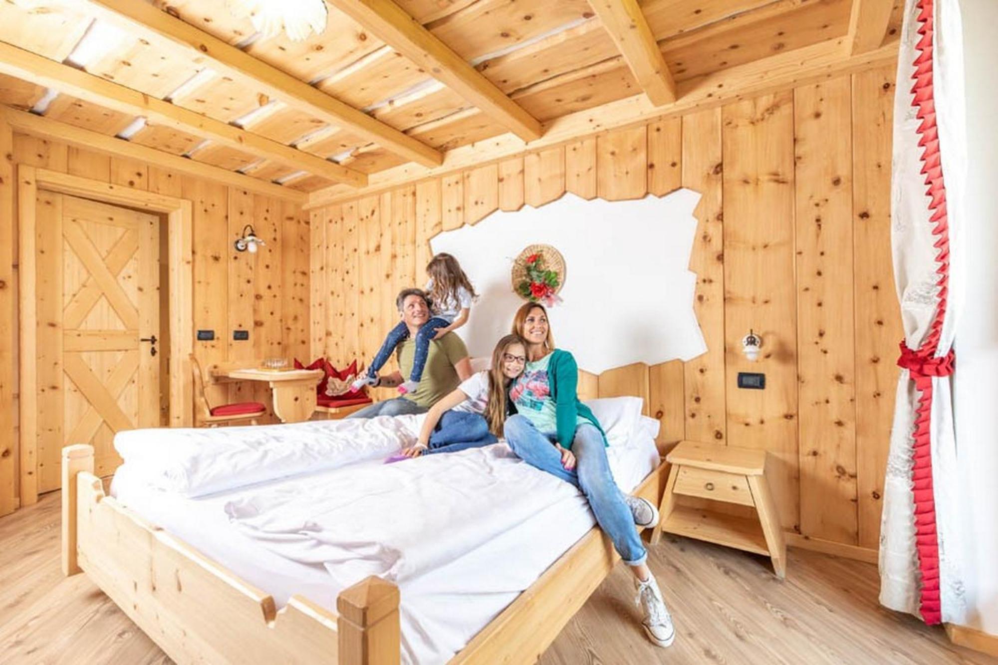 Mytime Hotels La Grotta Vigo di Fassa Zimmer foto