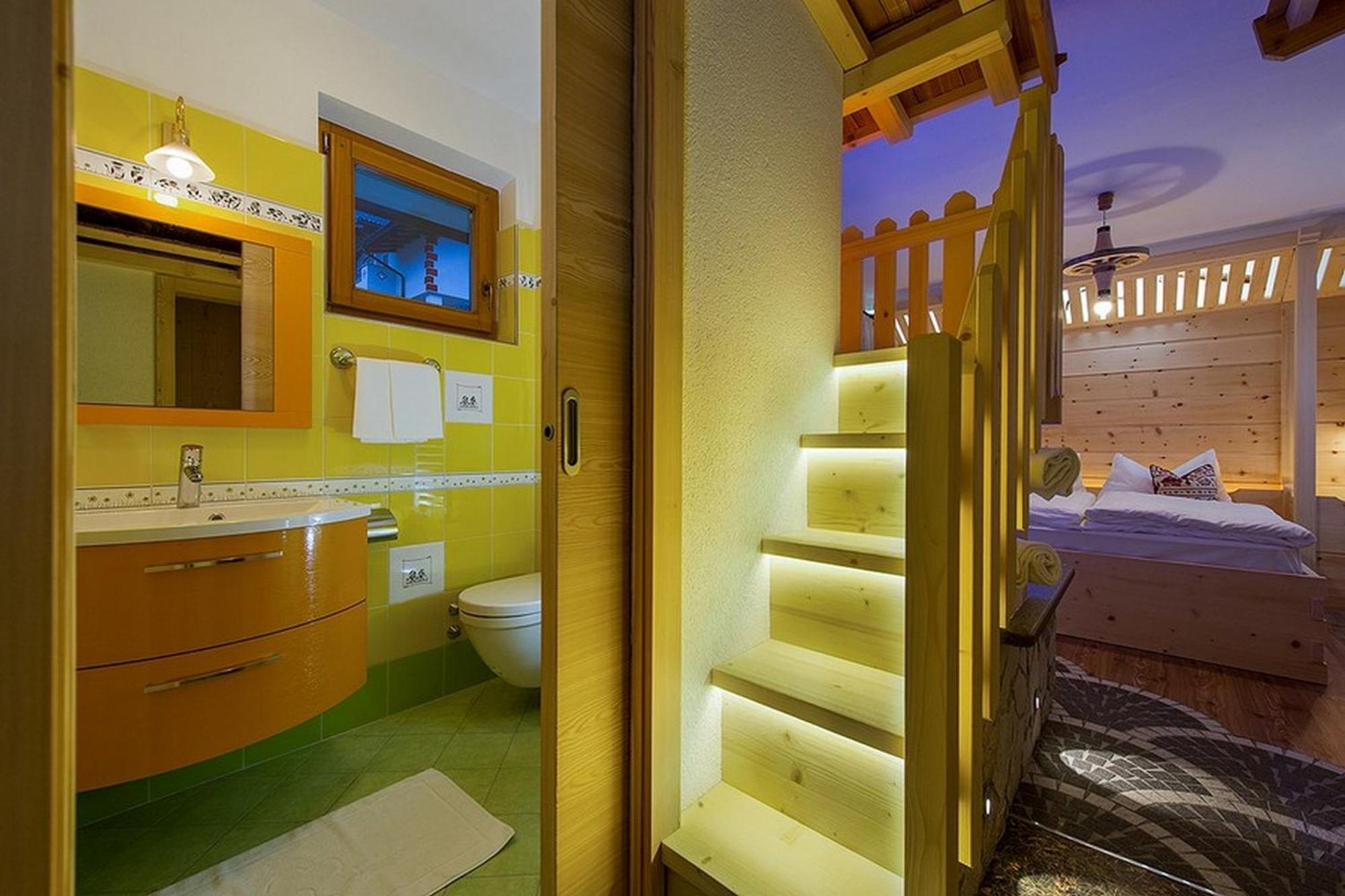 Mytime Hotels La Grotta Vigo di Fassa Zimmer foto